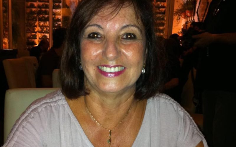 Cleide Galfaro ganha o primeiro prêmio da São Bento Golfe